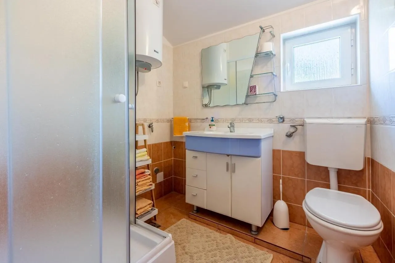 קריקווניצה Kijara Apartmani 0*,