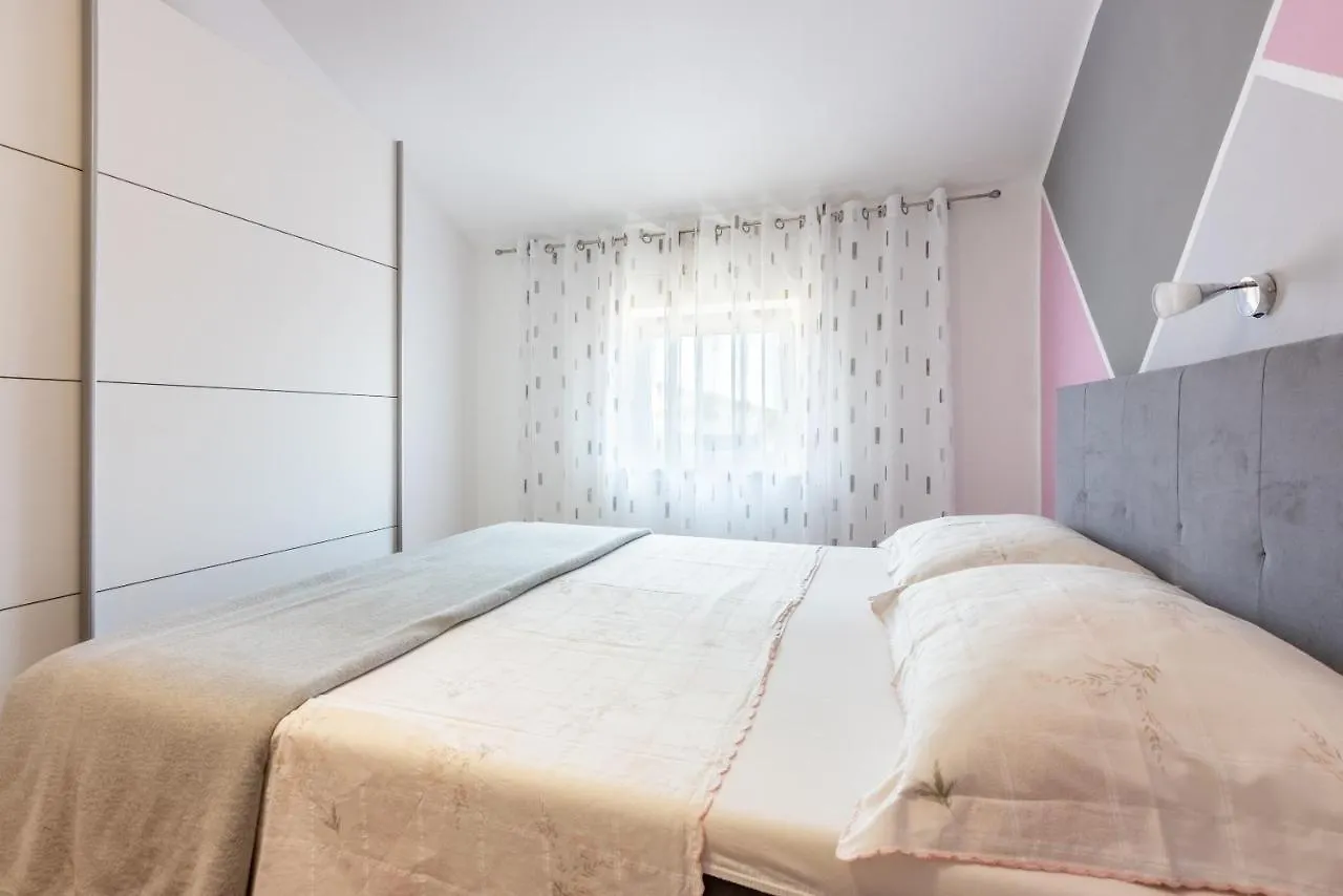 Kijara Apartmani Crikvenica