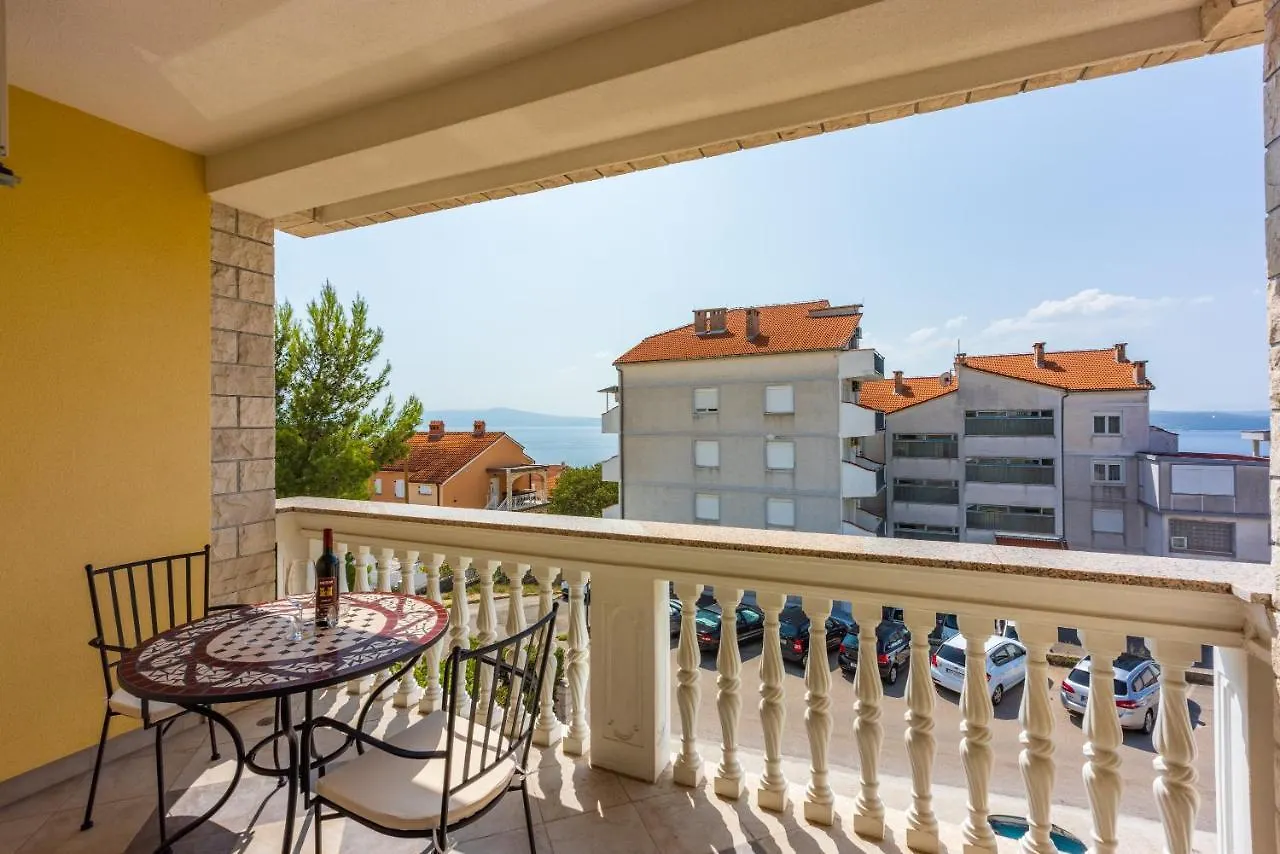 Kijara Apartmani Crikvenica 0*,  Croatia